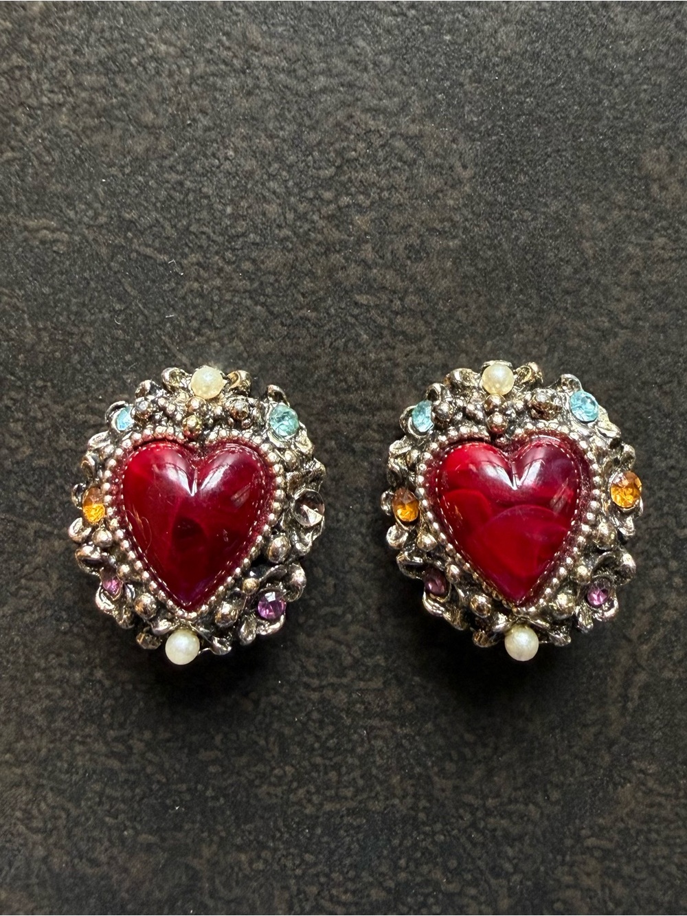 Vintage Red Heart Rhinestone Cluster Clip-on Earrings Mid Century